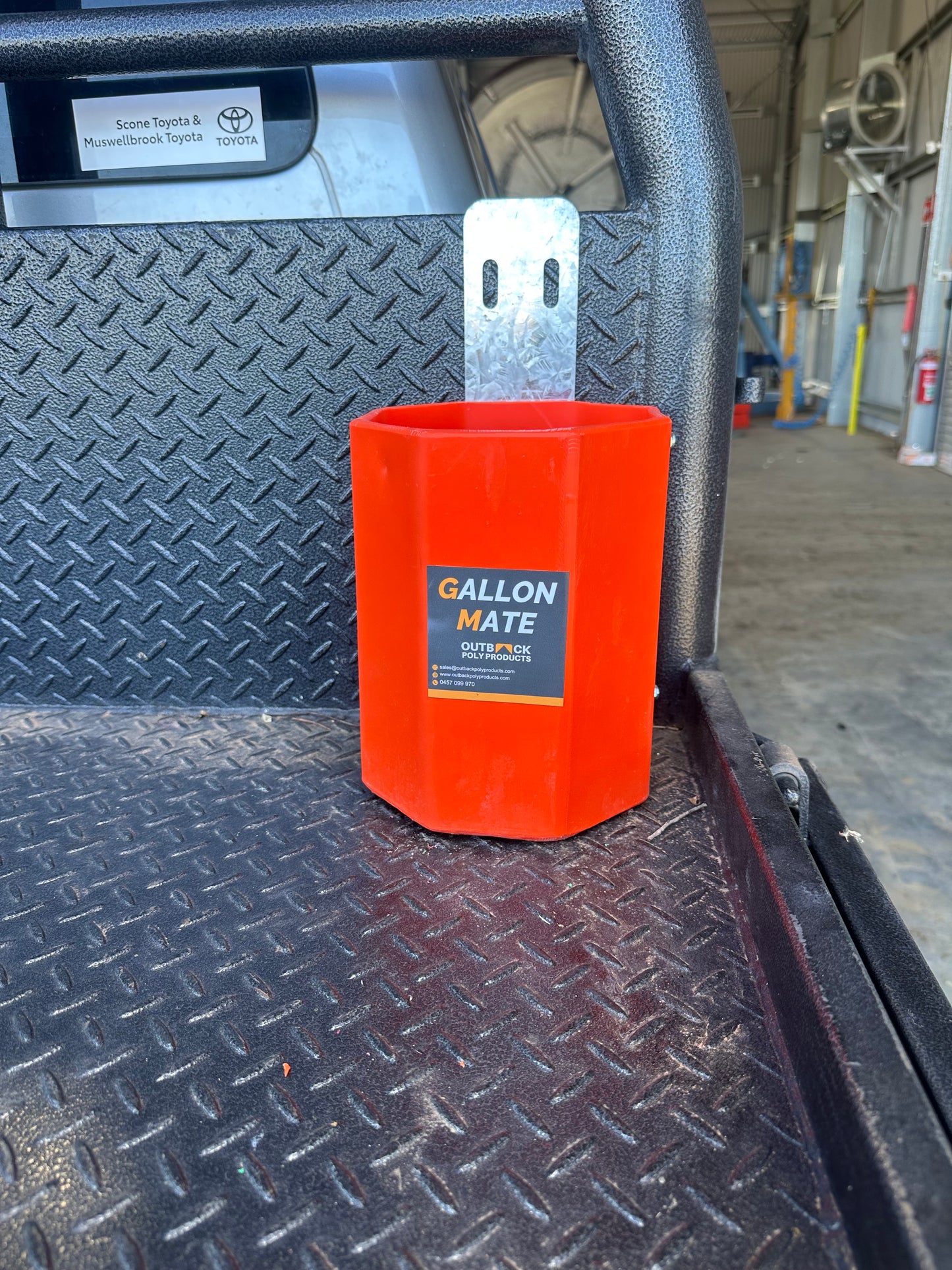Gallon-Mate